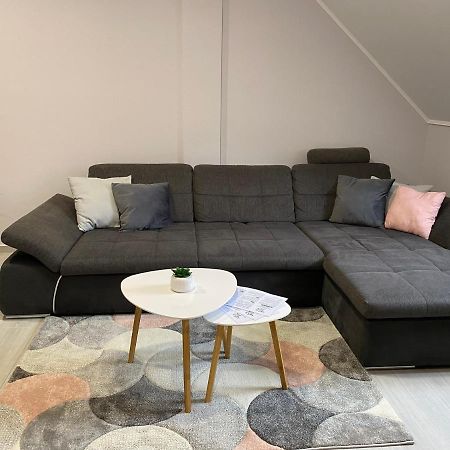 Star Apartman Zalacsány Esterno foto