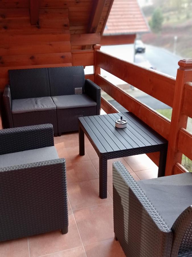 Star Apartman Zalacsány Esterno foto