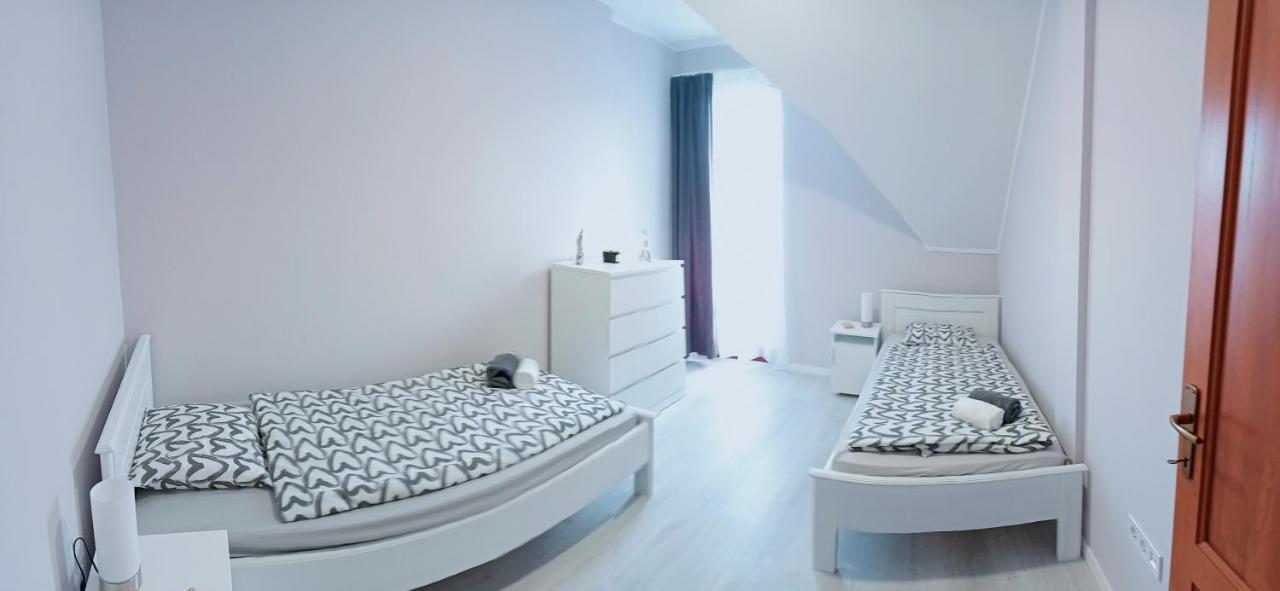 Star Apartman Zalacsány Esterno foto